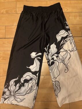 Wide Leg Floral Print Satin Pants - Black & Cream Color